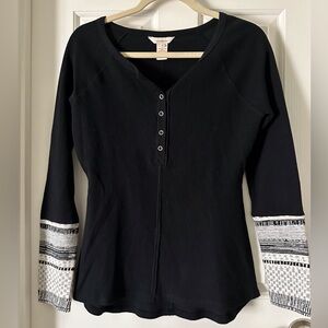 Sundance Size Small Black Rib 3/4 Button Front Print Long Sleeves